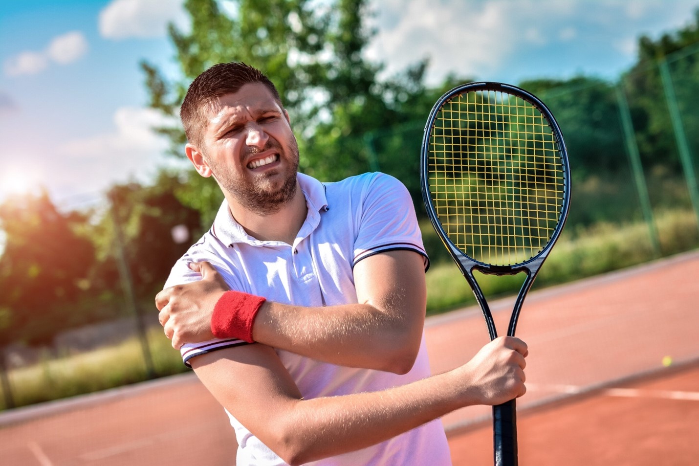 Rotator Cuff Injuries in Athletes: Causes, Symptoms, and Treatment Options